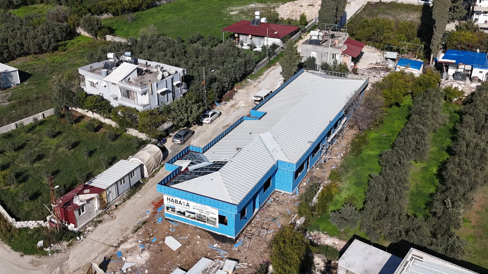 Defne Dünya Çocukları Kreşi' miz güvenle yükselmeye hazır.